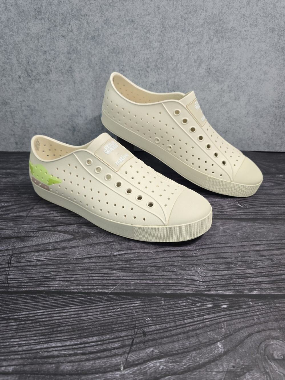 Native x Star Wars Jefferson Grogu Baby Yoda Slip On Shoes Mens 11 NWOT